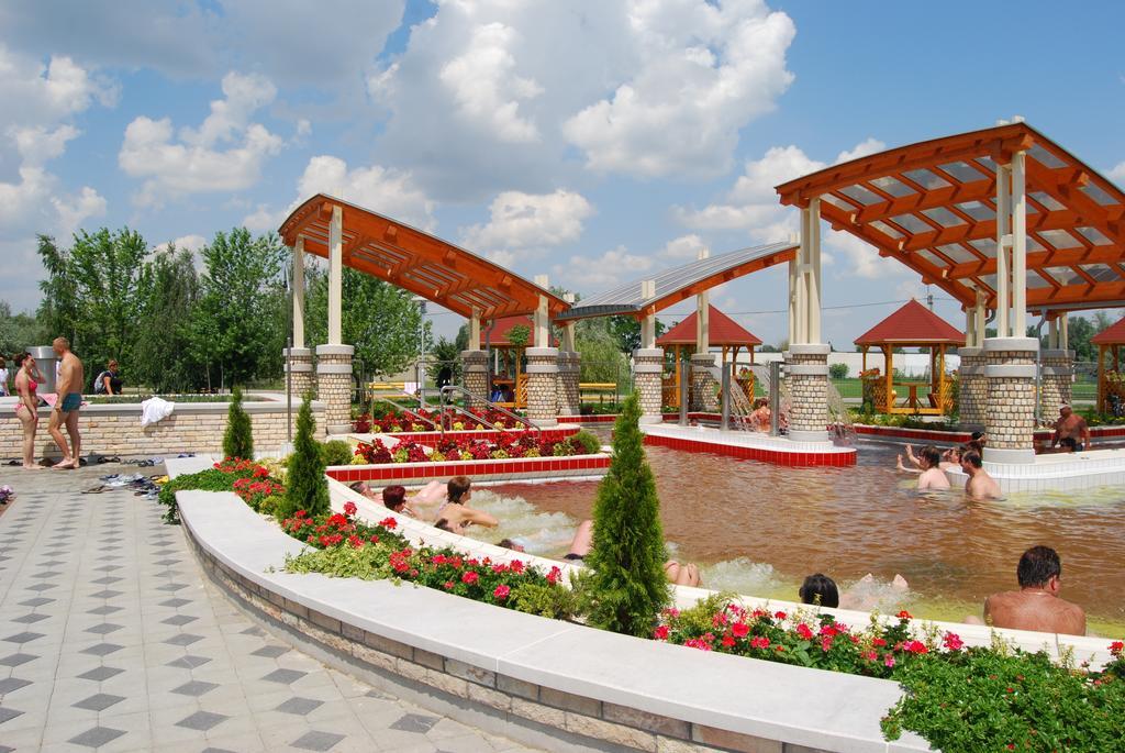 Termal Kemping Apartmanok Тисауйварош Екстер'єр фото